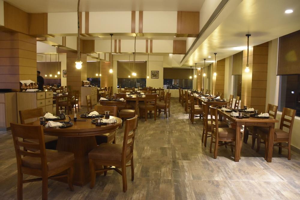 Hotel Lemon Tree Premier, Patna Patna  Esterno foto